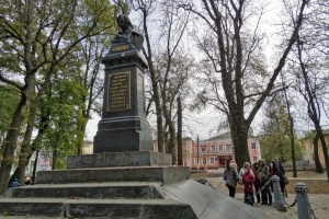 Пешеходная экскурсия по Нежину